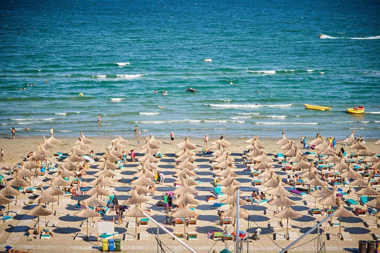 Sea Love Apt Spa N Pools Beach Resort Năvodari Extérieur photo