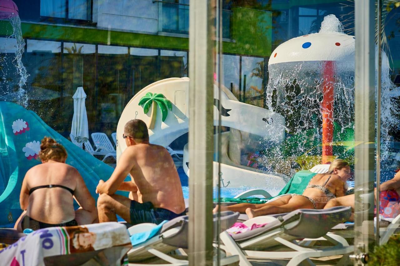 Sea Love Apt Spa N Pools Beach Resort Năvodari Extérieur photo