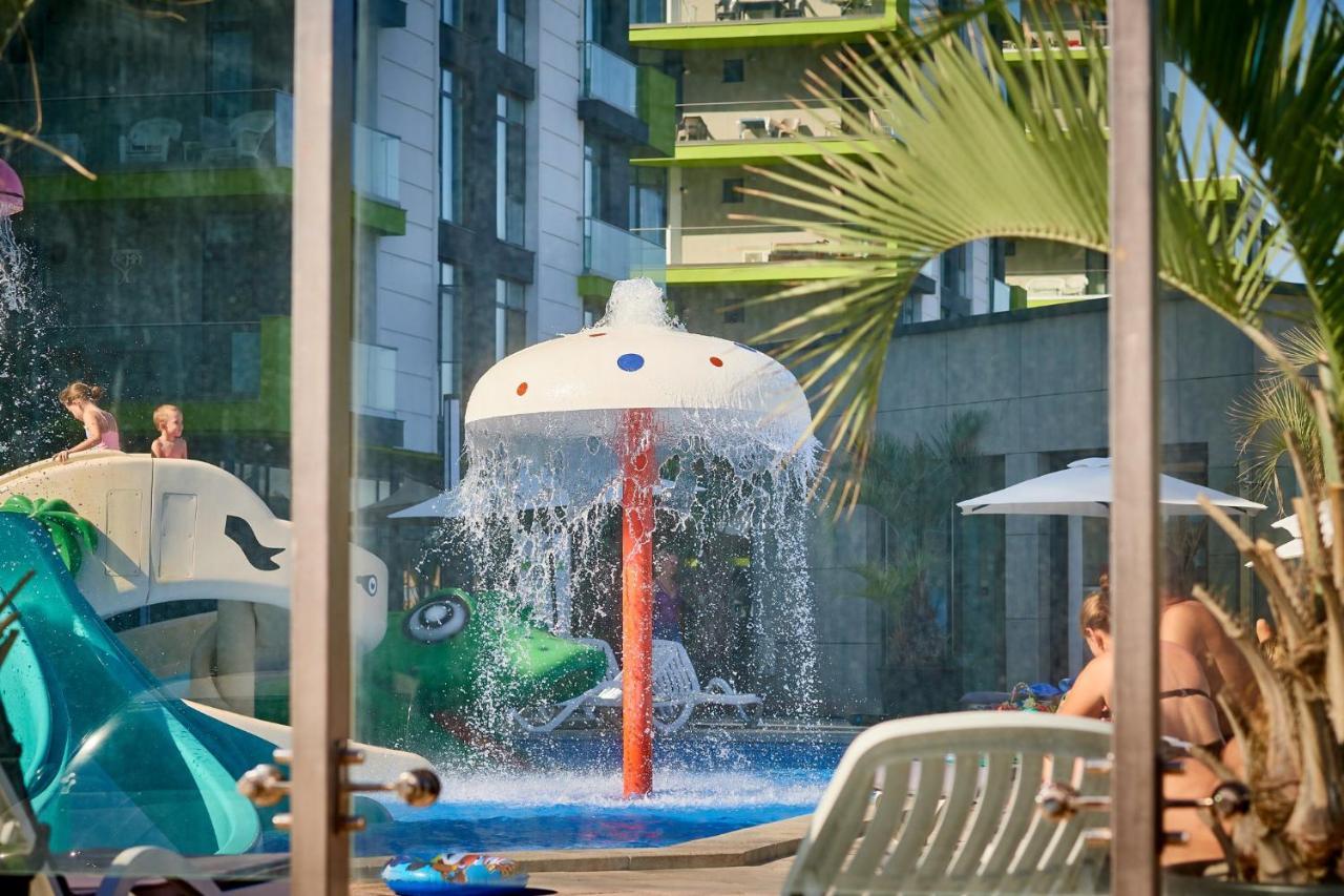 Sea Love Apt Spa N Pools Beach Resort Năvodari Extérieur photo